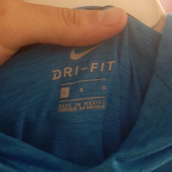 Nike Dri Fit sweatshirt - Picture 2 of 2